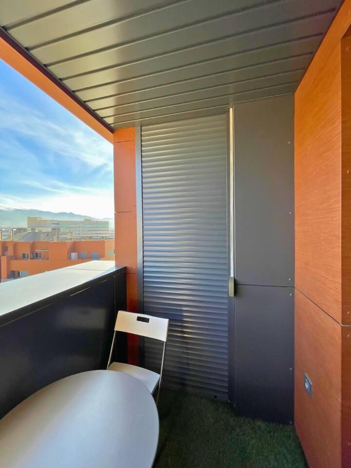 Home4U Apartamento Con Cochera Гранада Экстерьер фото