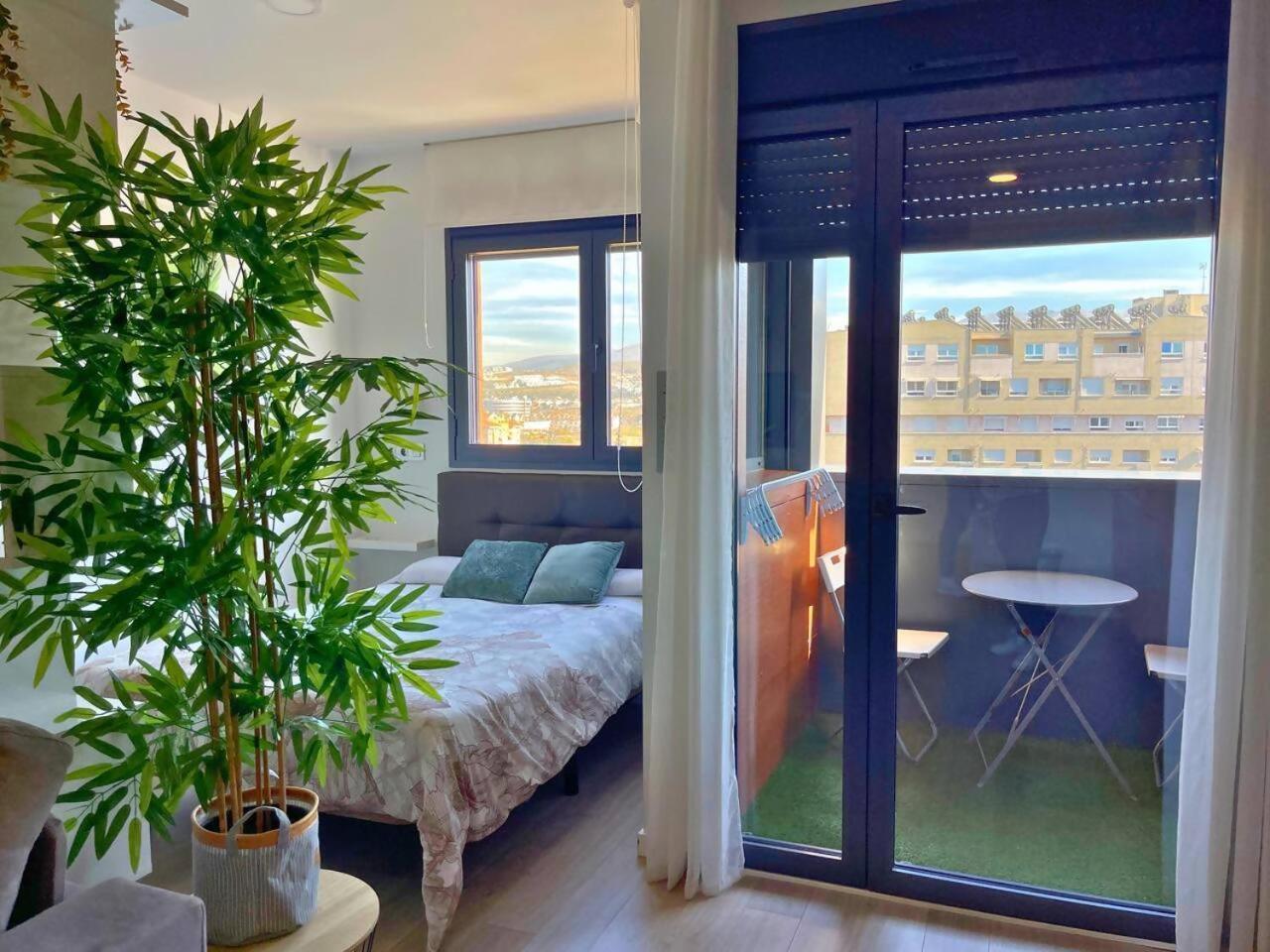Home4U Apartamento Con Cochera Гранада Экстерьер фото
